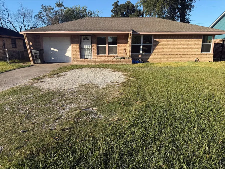 9331 Laura Koppe Road, Houston, TX 77078 - Image #2