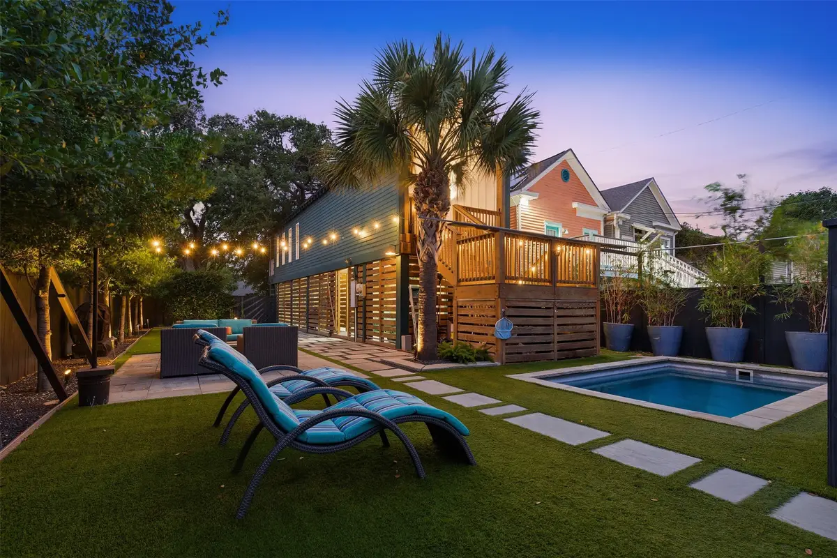 3109 Avenue M 1/2, Galveston, TX 77550 - Image #1