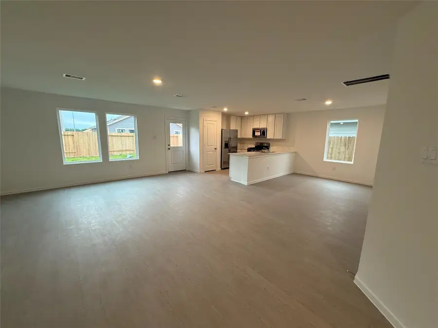 414 Southern Magnolia Way, Magnolia, TX 77354 - Image #2