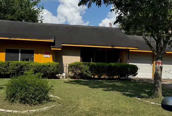 13306 Sunrose Lane, Houston, TX 77045