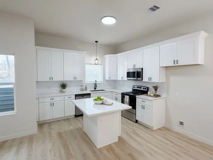 9738 & 9740 Garcroft A-b Street, Houston, TX 77029 - #2