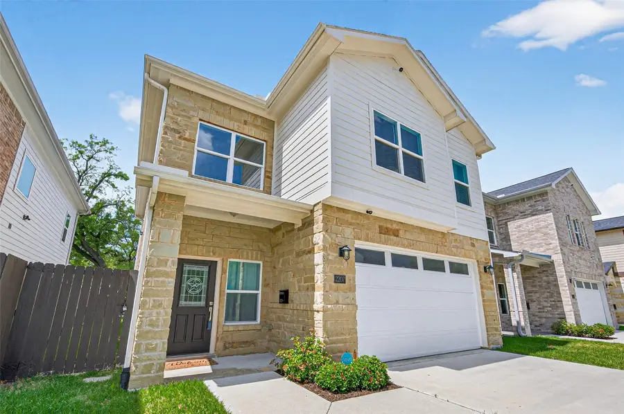 2207 Silverbonnet Street, Houston, TX 77055 - #3