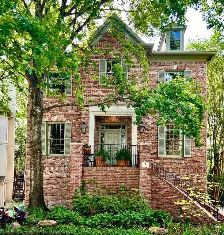7 Hudson Circle, Houston, TX 77024 - #1