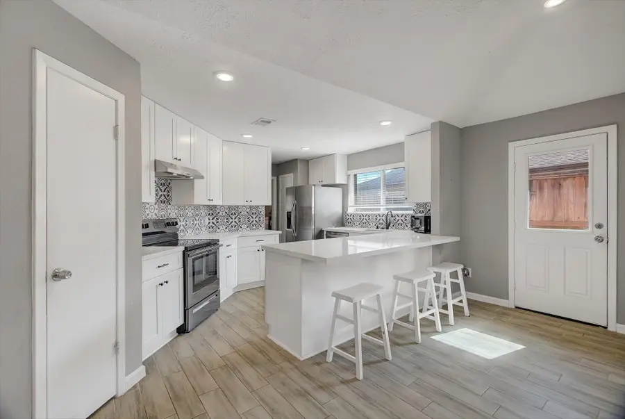 10006 Barmont Drive, La Porte, TX 77571 - #3