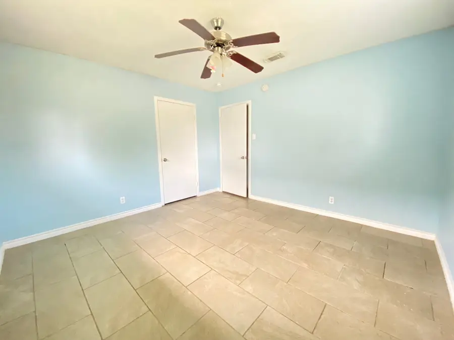 2801 6th Avenue N, Texas City, TX 77590 - #3