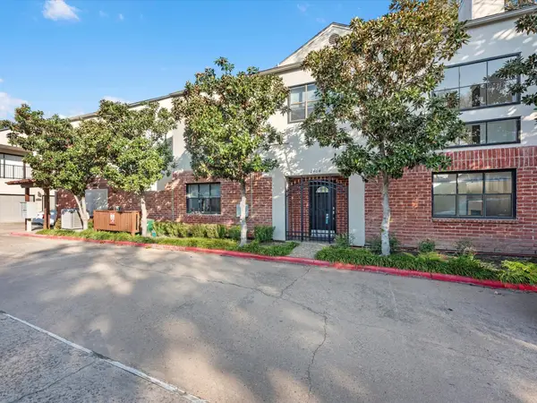 2464 Bering Drive #2464, Houston, TX 77057