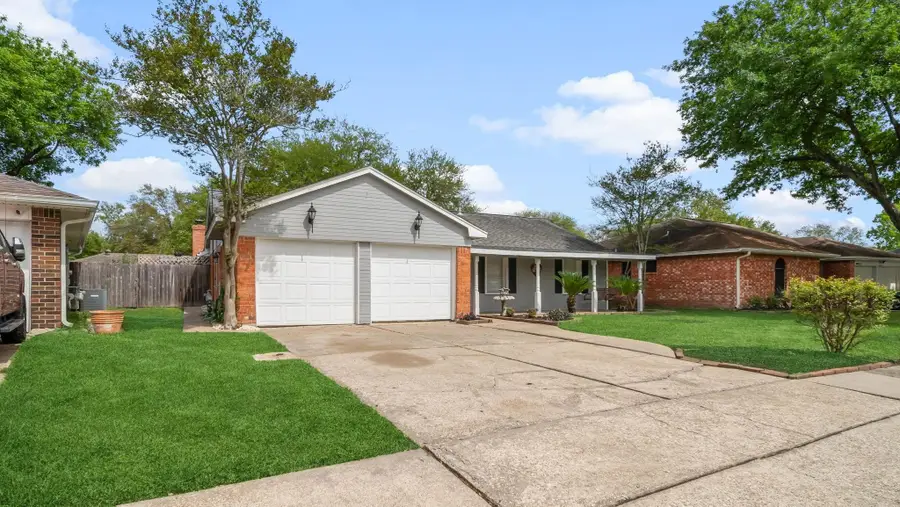 10111 Stonemont Road, La Porte, TX 77571 - #2