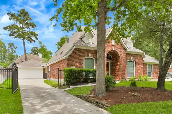 2 Westward Ridge Place, The Woodlands, TX 77384