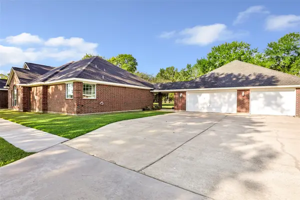 20007 Wig Wam Lane, Crosby, TX 77532