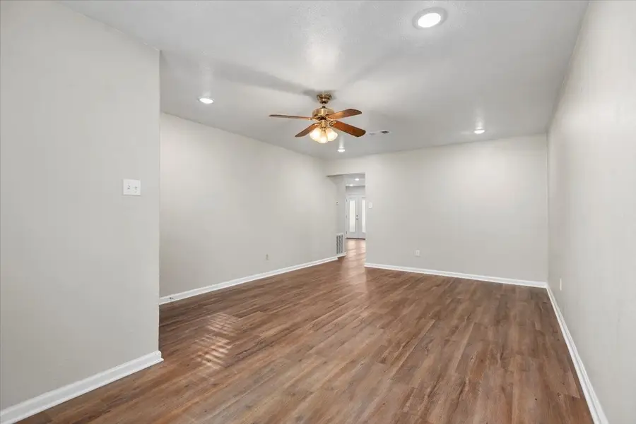 112 Grantham Road, Baytown, TX 77521 - Image #3