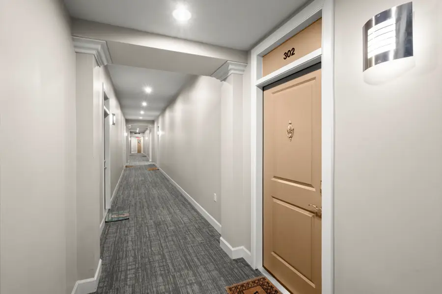 1900 Genesee Street #302, Houston, TX 77006 - Image #2