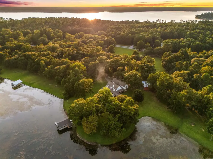 15050 Lake Paula Drive, Willis, TX 77318 - Image #3