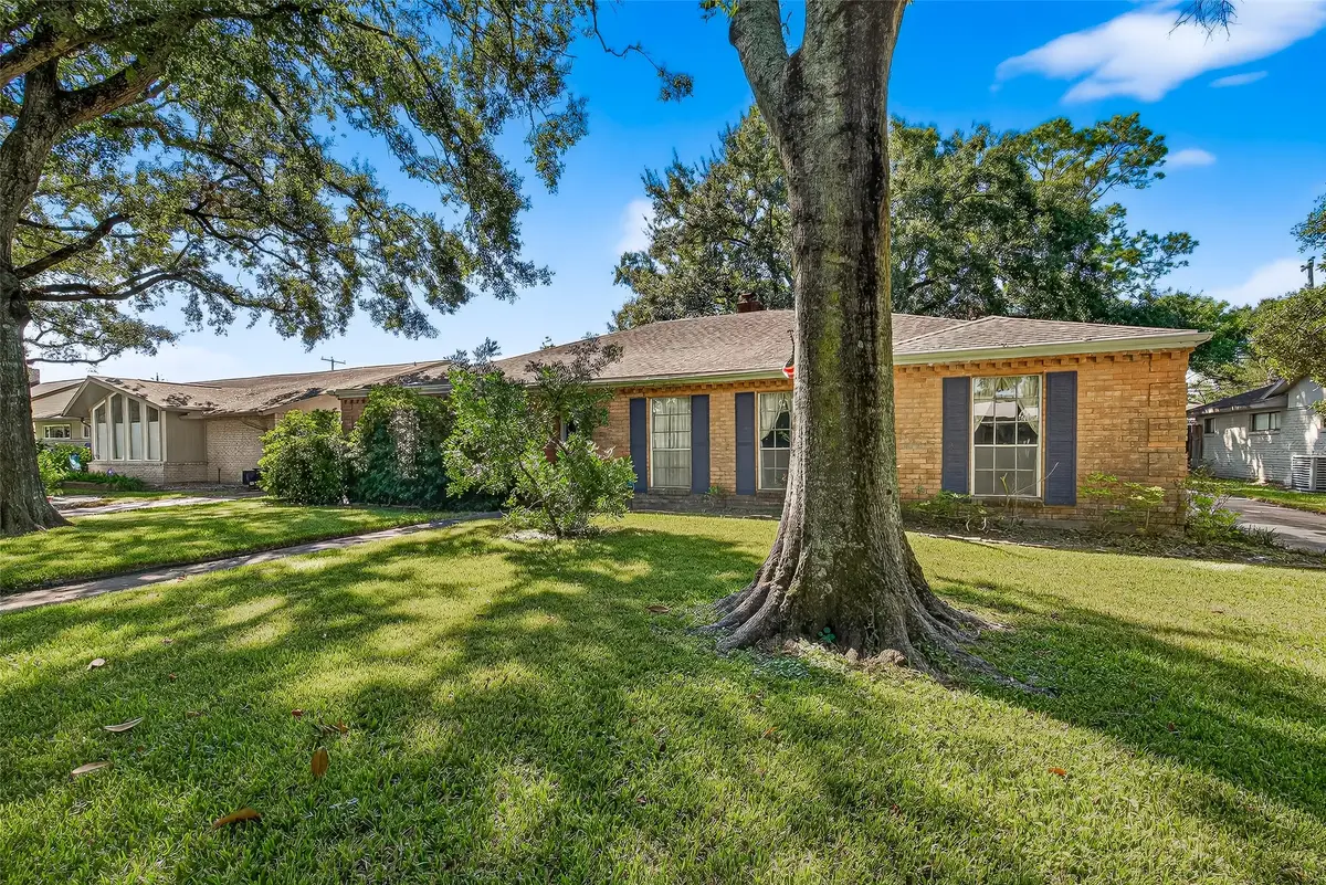 5223 Wigton Drive, Houston, TX 77096 - #1