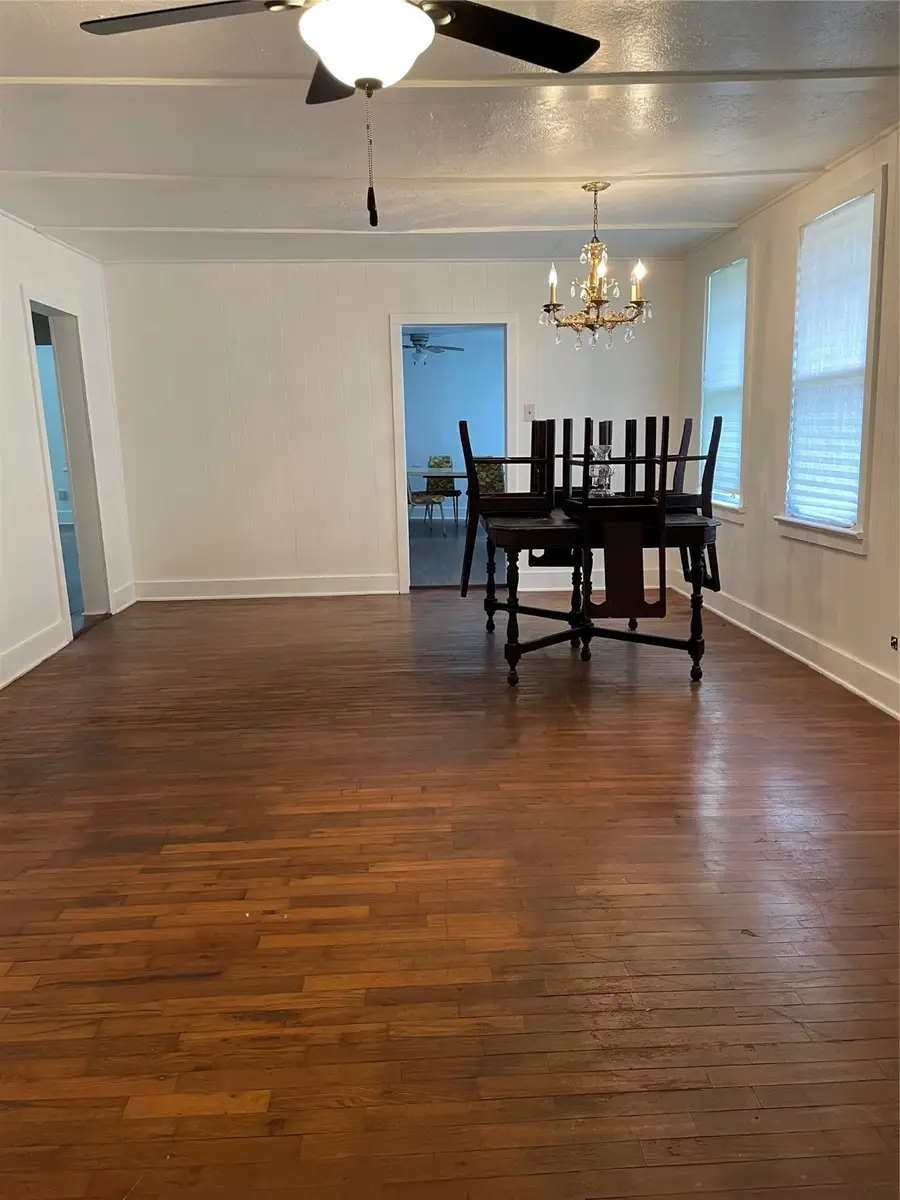 405 Woodrow Jackson Drive, Navasota, TX 77868 - Image #3