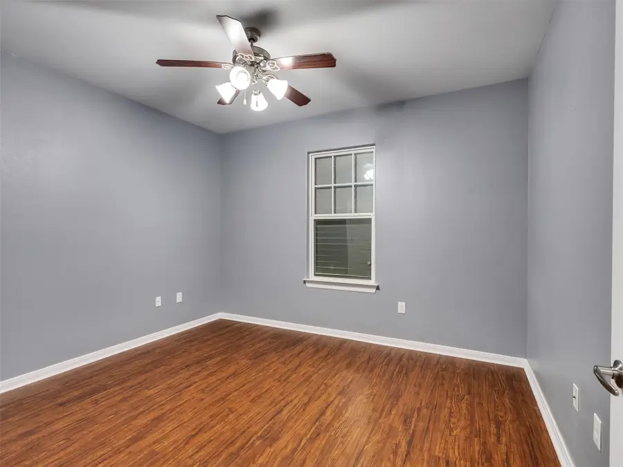 110 N Texas Street, Texas City, TX 77591 - #3