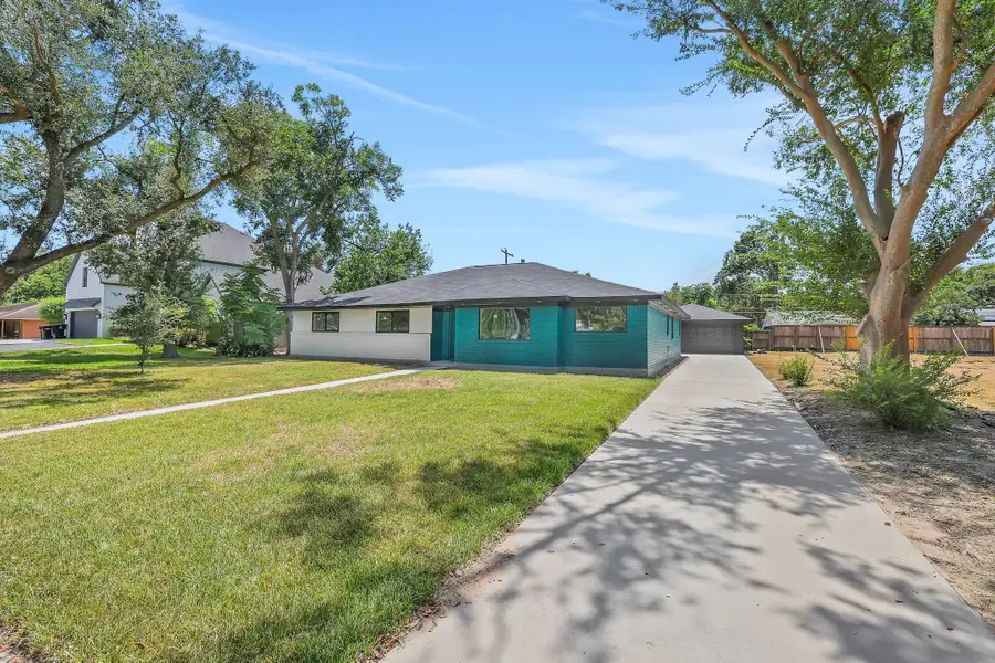 7915 S Braeswood Boulevard, Houston, TX 77071 - #2