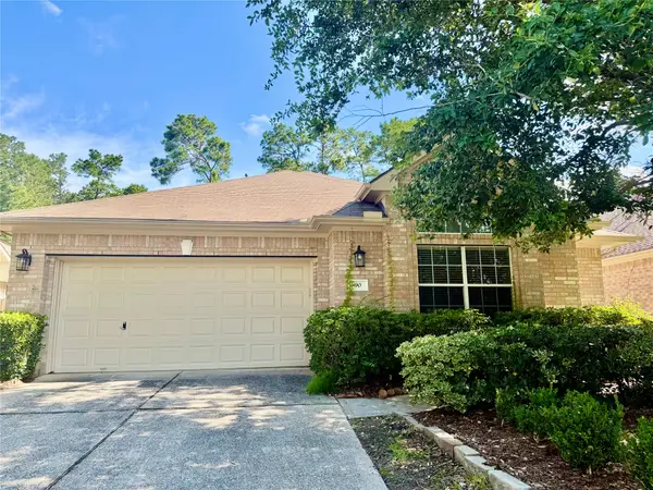 90 N Country Gate, Conroe, TX 77384
