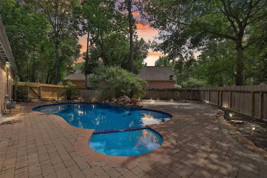 60 W Twinberry Place, The Woodlands, TX 77381 - #2