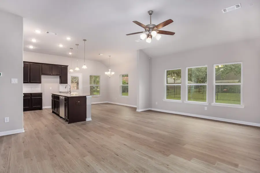 221 Inwood Drive, West Columbia, TX 77486 - #3
