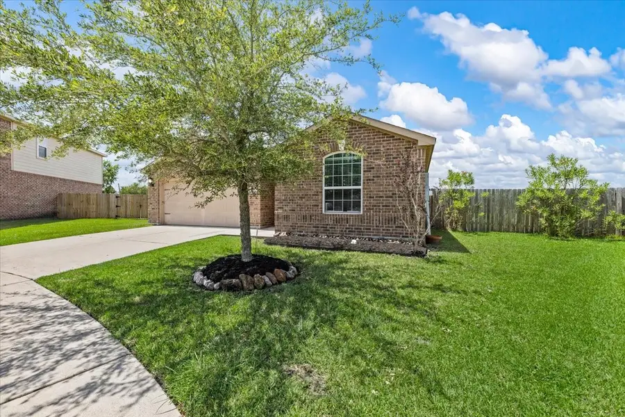 422 Hawks View Drive, La Marque, TX 77568 - #2