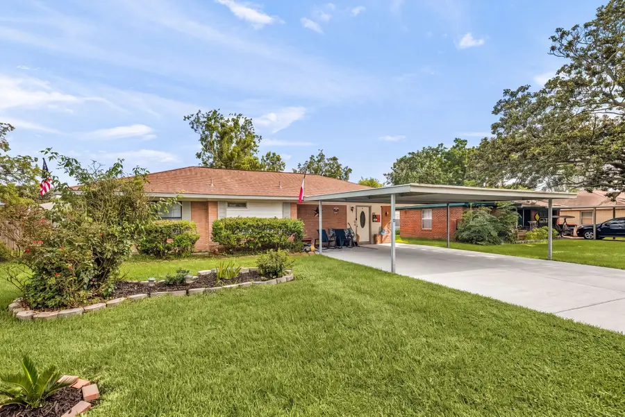 207 Chandler Drive, Baytown, TX 77521 - #3