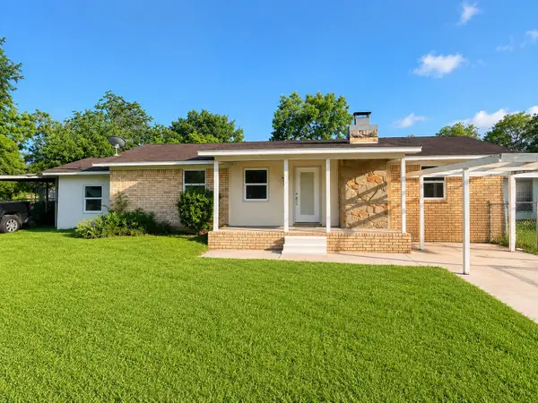 513 W Texas Street, Brazoria, TX 77422