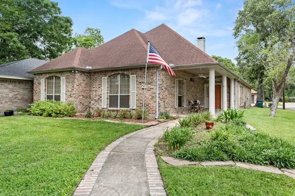 21 Sandelwood Trl Trail, Beaumont, TX 77706