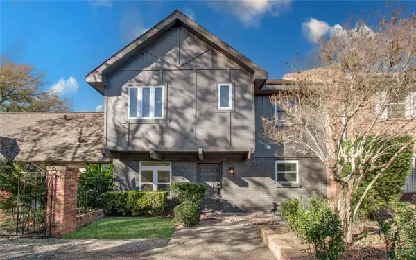 1888 Saxony Lane, Houston, TX 77058