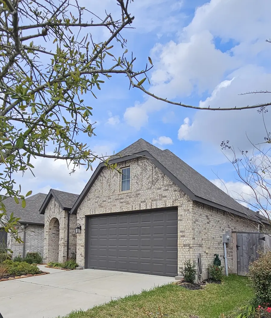 213 Trapper Creek Drive, Conroe, TX 77304 - #2