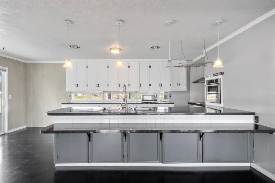 374 Harbor View Drive, Livingston, TX 77351 - Image #2