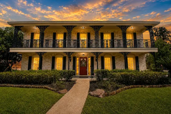 1015 Kanah Lane, Houston, TX 77090