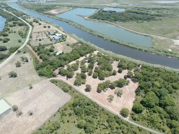 0 Johnson Drive, Oyster Creek, TX 77541