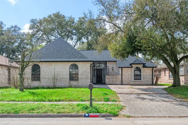 6215 Woodland Forest Drive, Houston, TX 77088