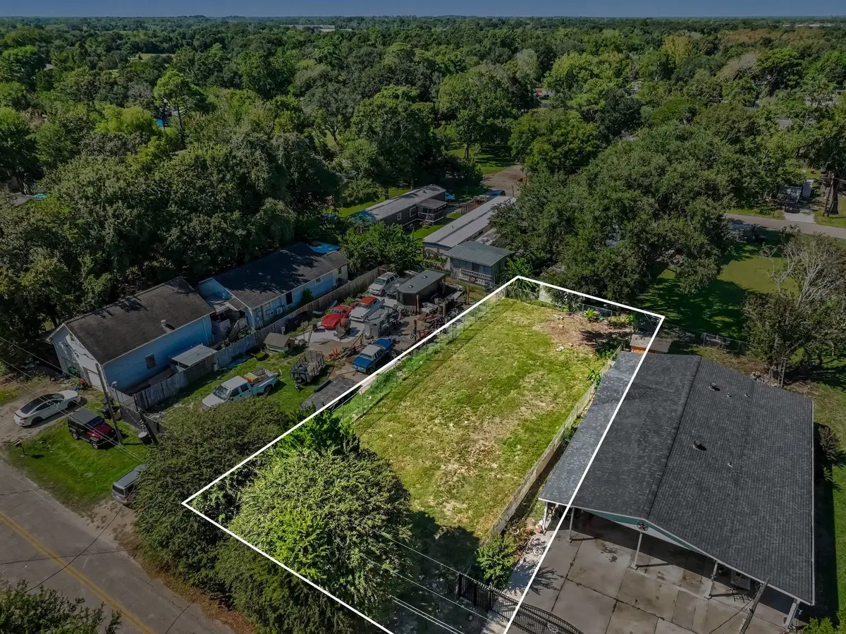 1814 W Blum Street, Alvin, TX 77511 - #1