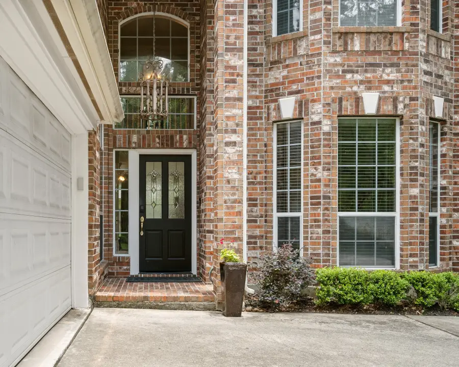 106 W Bristol Oak Circle, The Woodlands, TX 77382 - Image #2