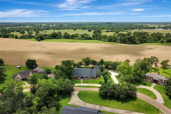 925 Standley Road, Madisonville, TX 77864