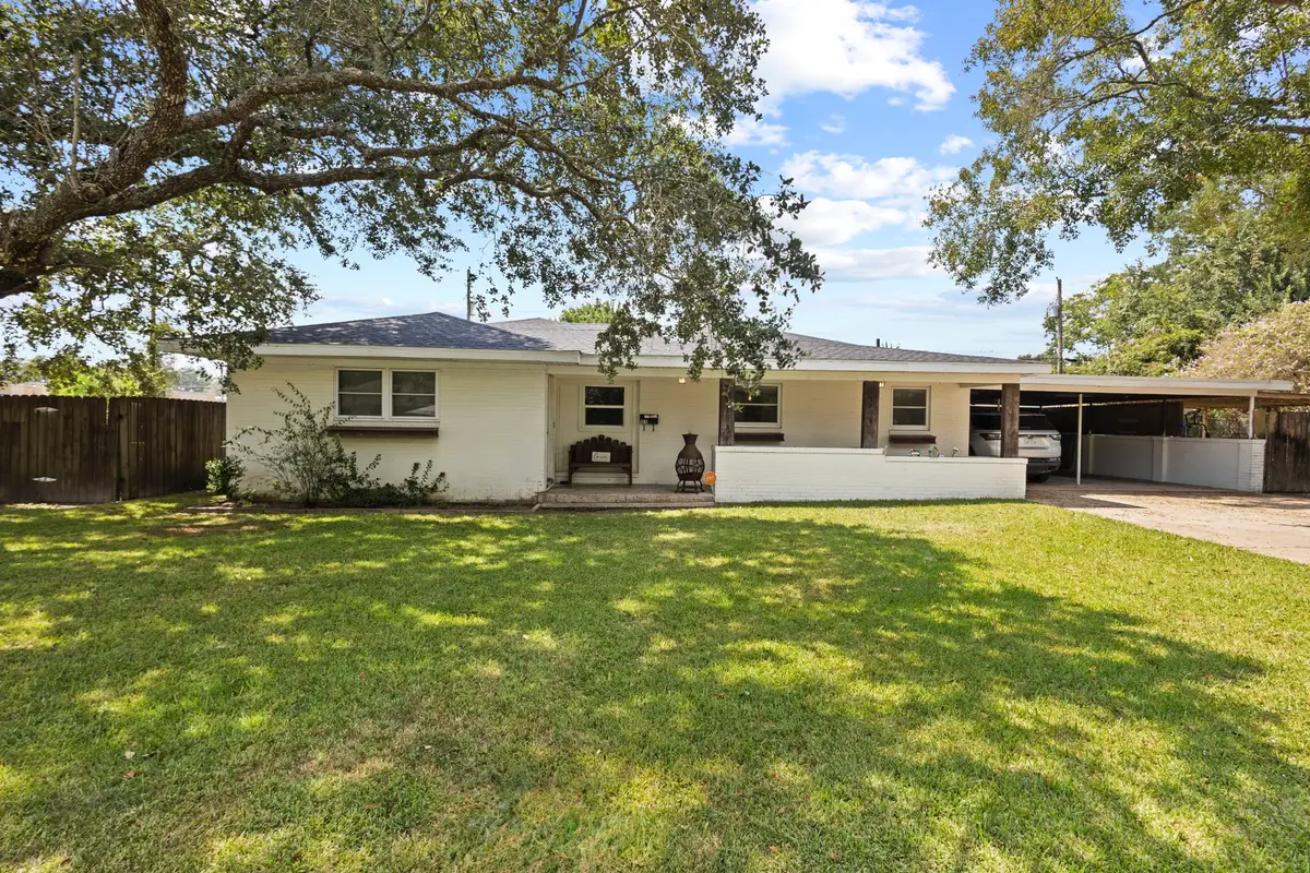 103 Britton Drive, Silsbee, TX 77656 - #1