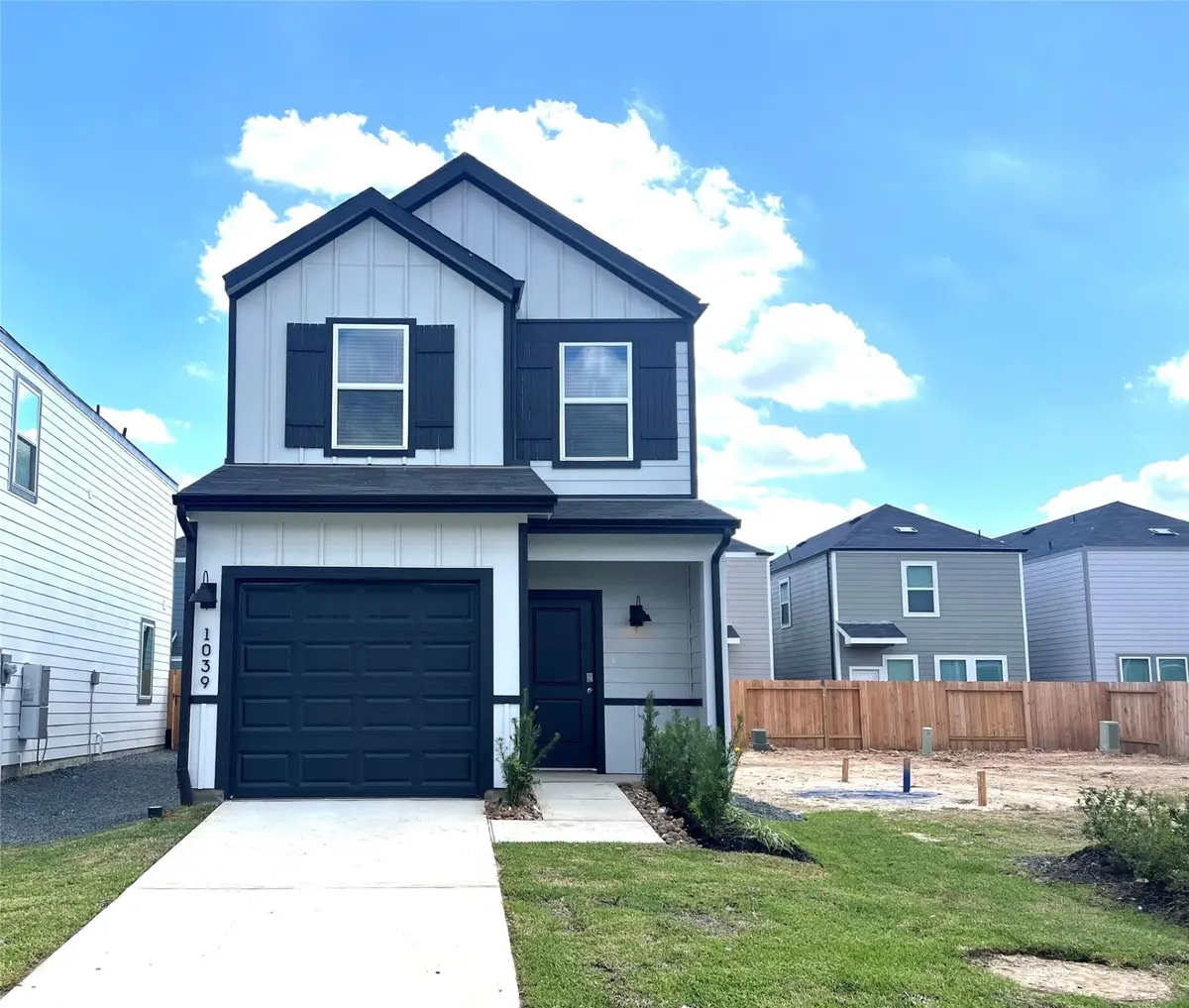 1039 Moon Drop Lane, Houston, TX 77090 - Image #1