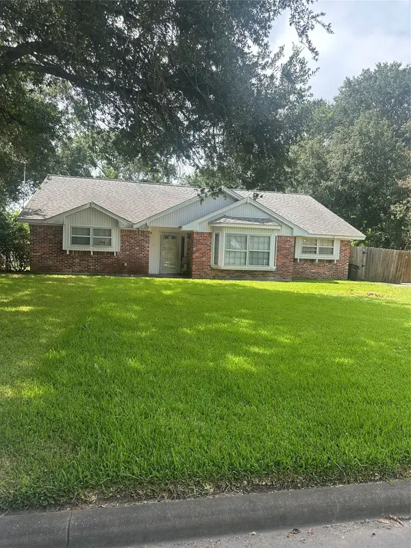 308 Crystal Street, League City, TX 77573