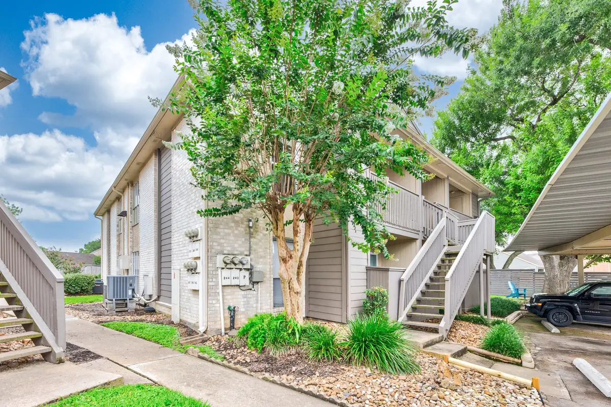 1900 Bay Area Boulevard #250, Houston, TX 77058 - #1