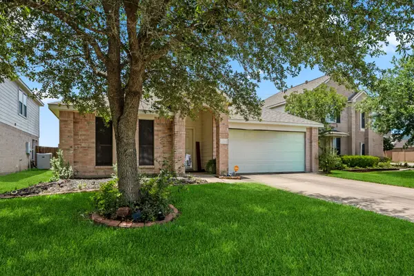 2419 Alcove Foster Court, Fresno, TX 77545