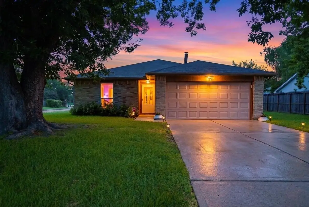 15738 Gatebriar Drive, Stafford Missouri City, TX 77489 - #1