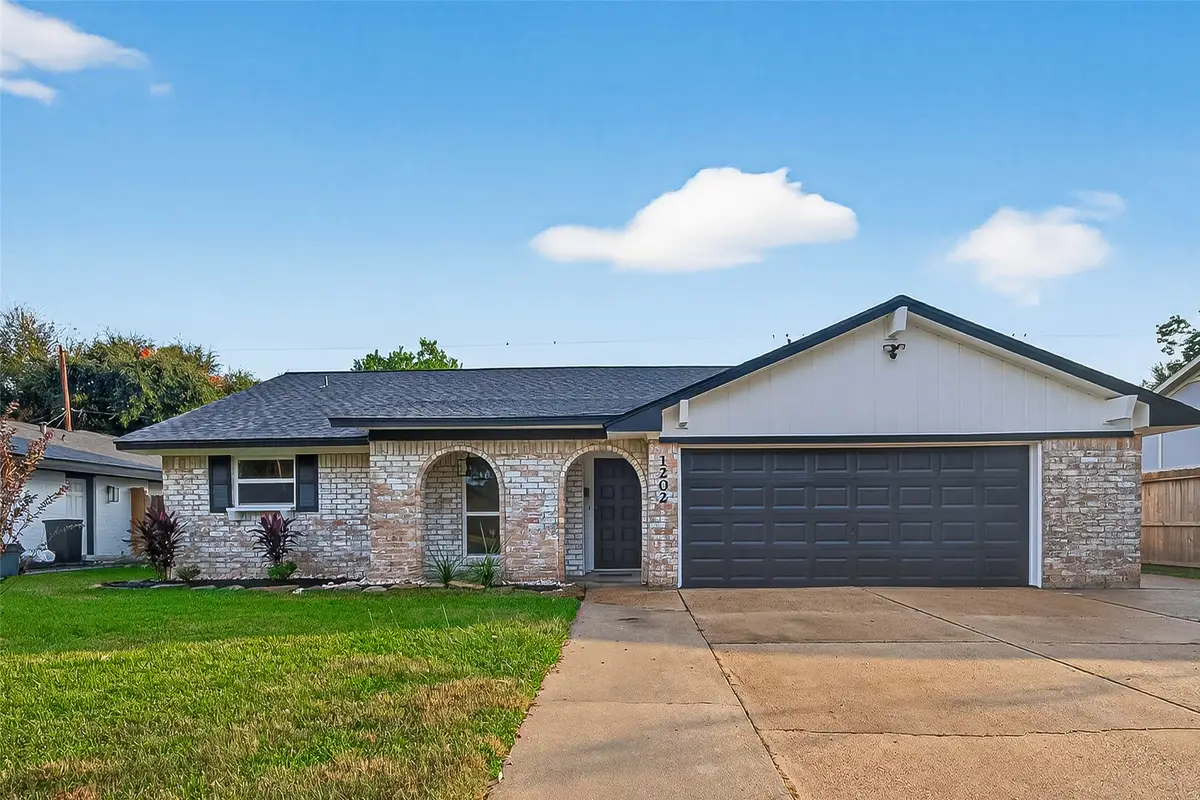 1202 E X Street, Deer Park, TX 77536 - Image #1