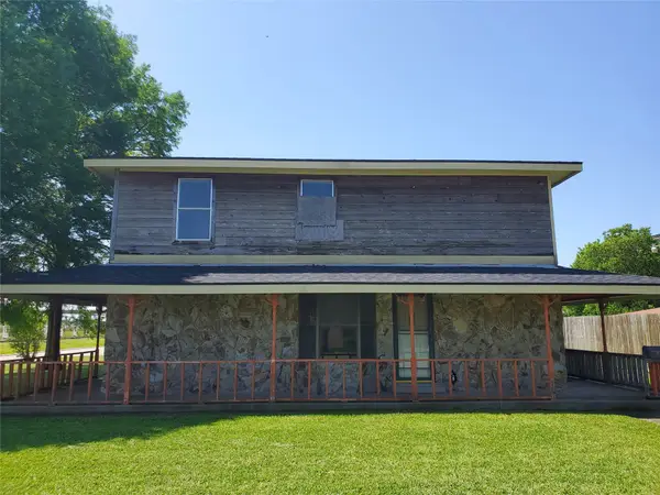 1101 4th Avenue N, Texas City, TX 77590
