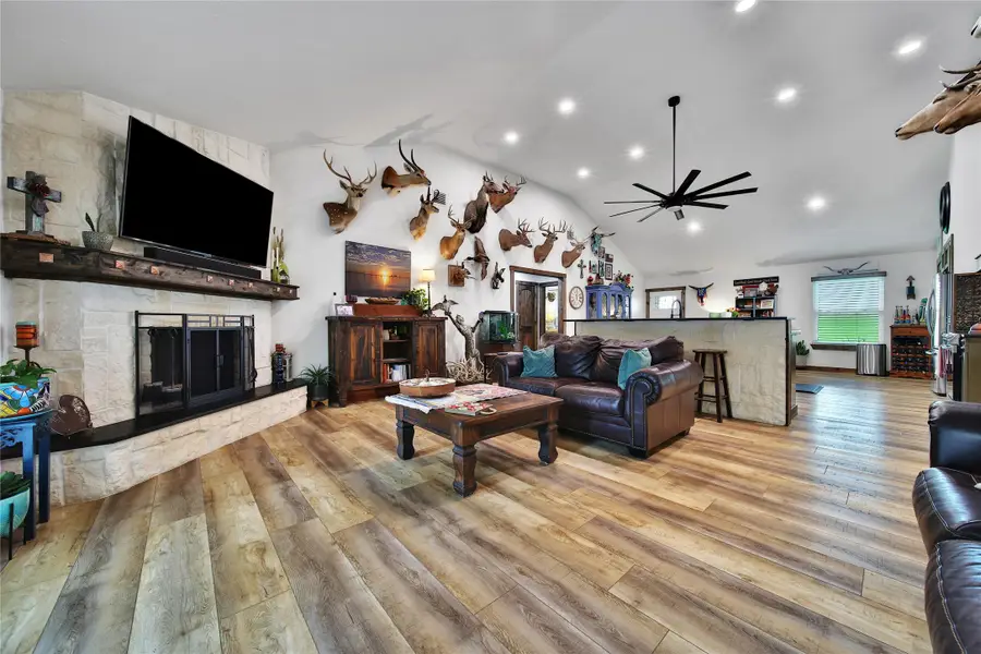 30906 Walnut Creek Road, Magnolia, TX 77355 - Image #2