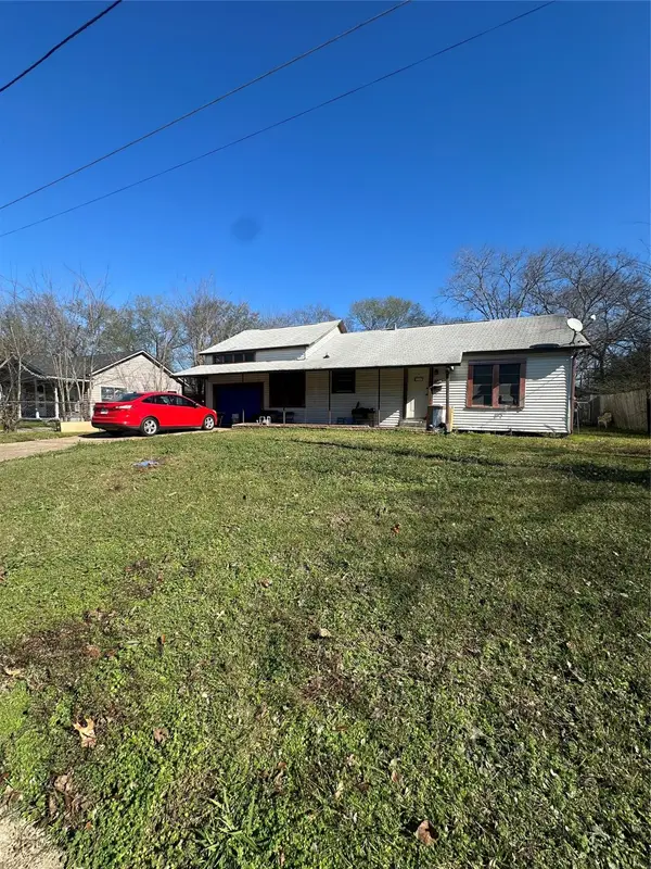 214 Scarbrough Street, Lufkin, TX 75904