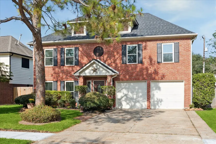 1211 Woodchase Drive, Pearland, TX 77581 - Image #2