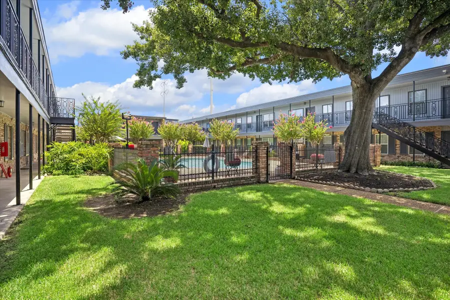 3131 Southwest Freeway #C26, Houston, TX 77098 - #2