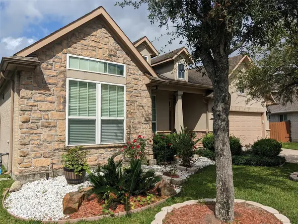 2714 White Falls Drive, Pearland, TX 77584
