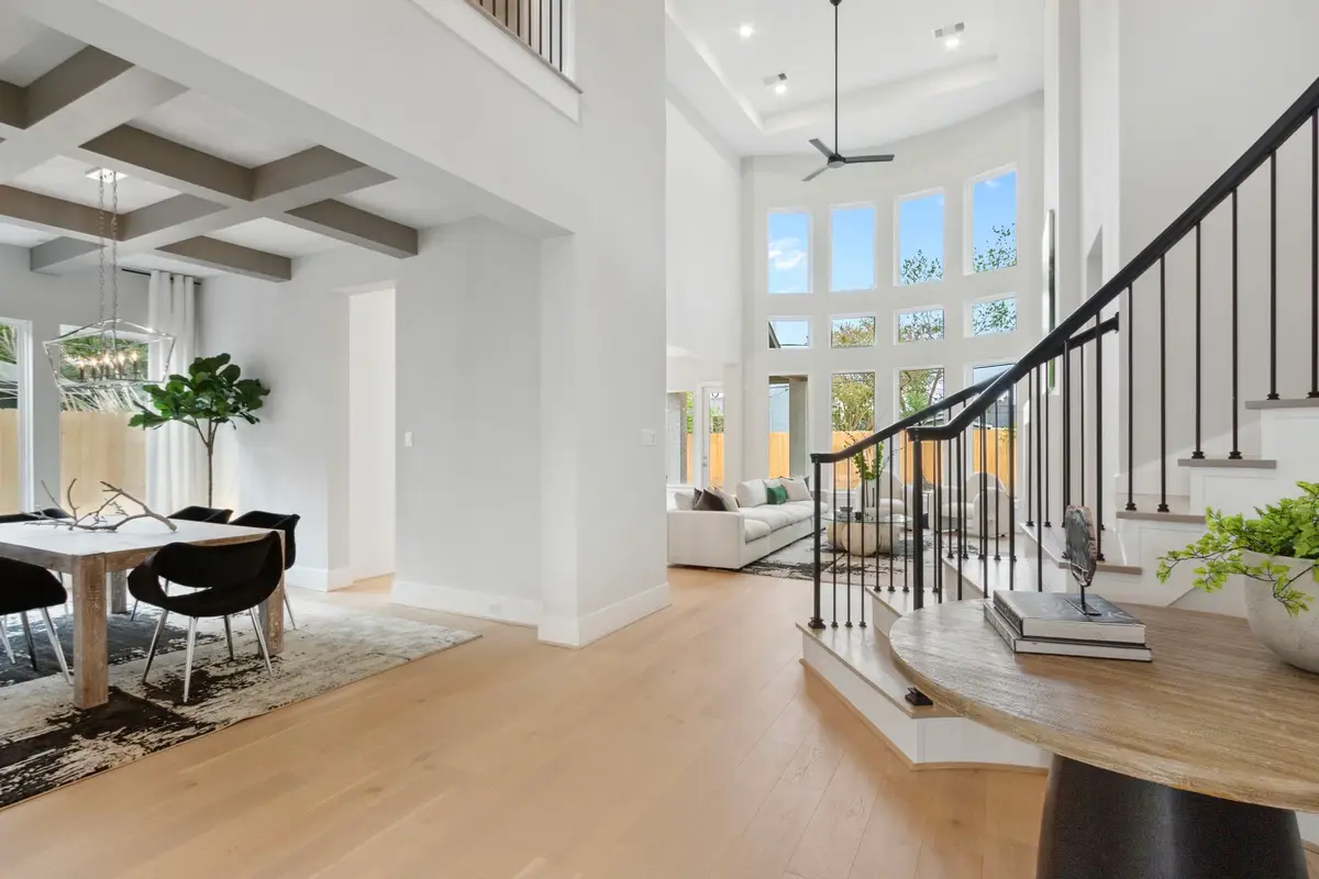 9320 Spring Branch Drive, Houston, TX 77080 - Image #1